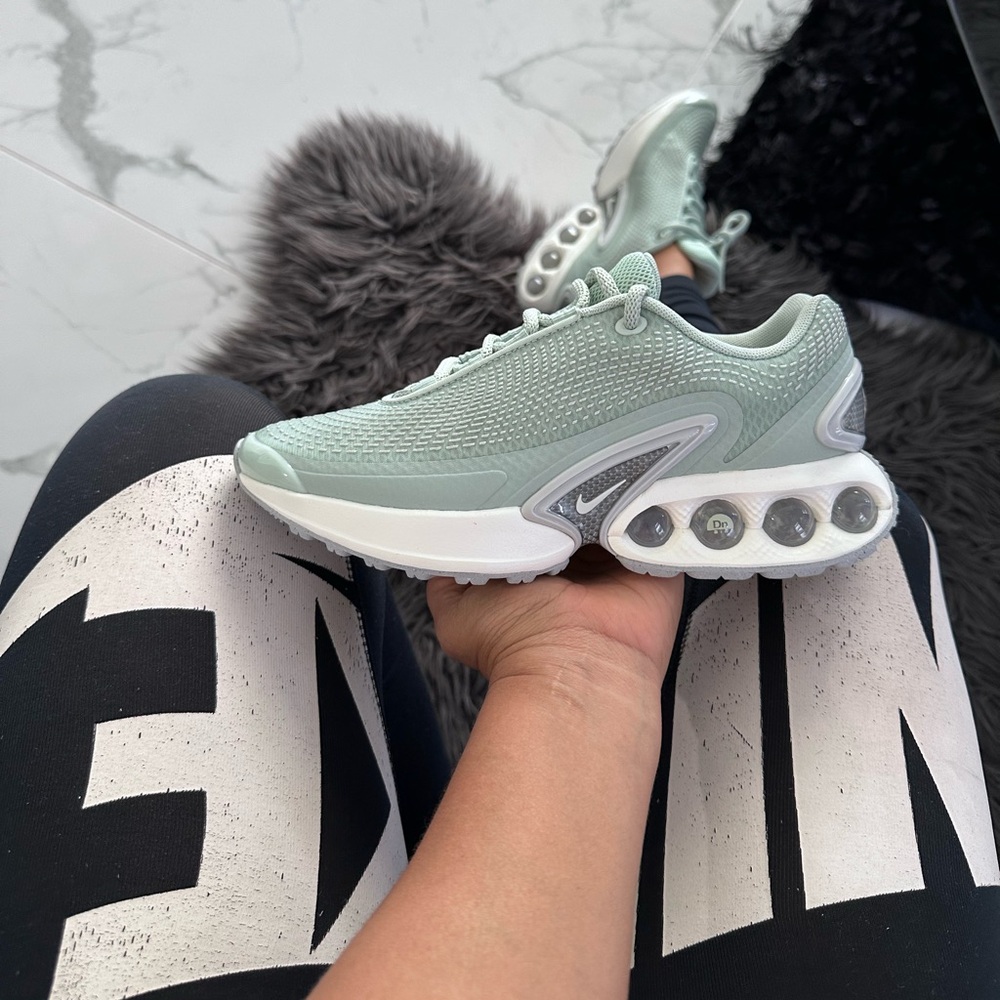 Nike Air Max DN SE